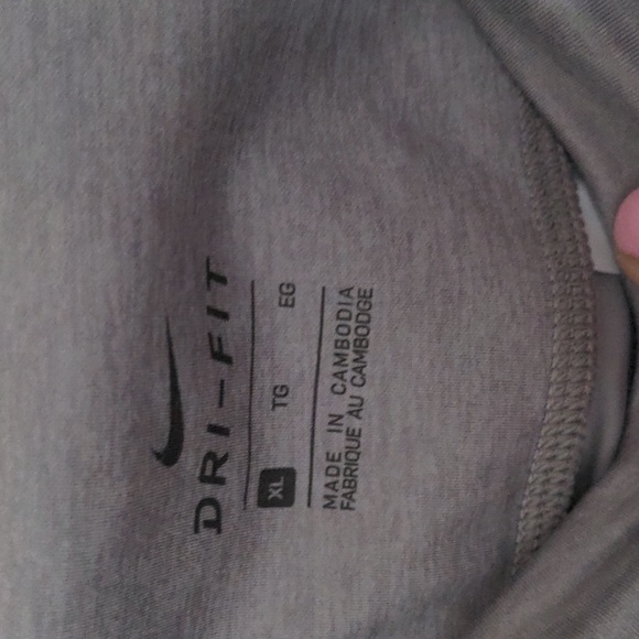 Gray Nike Capri Leggings - Picture 9 of 11